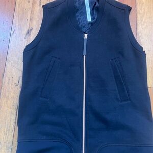 Lululemon vest